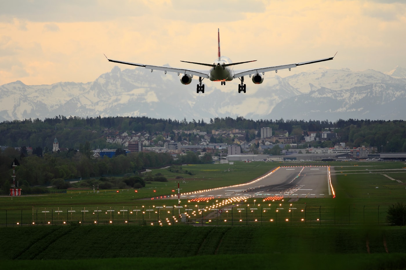 Aeroporto e pista de pouso